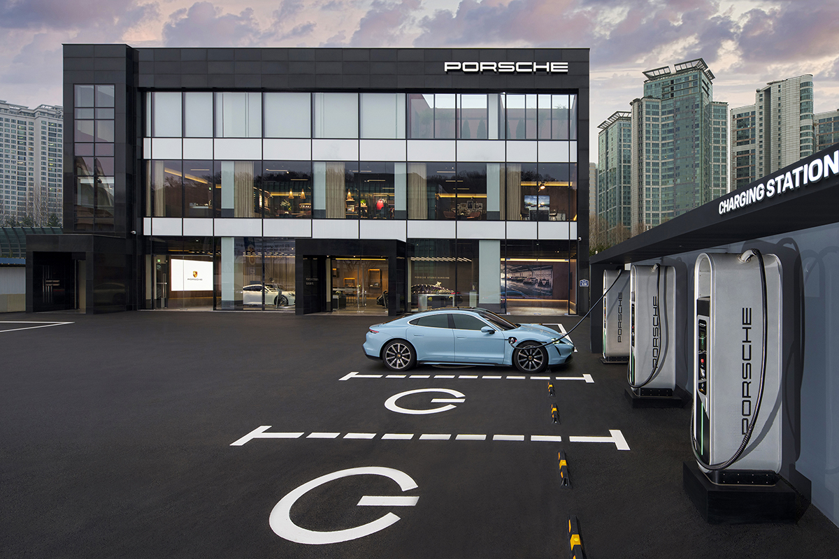 Porsche Studio Bundang