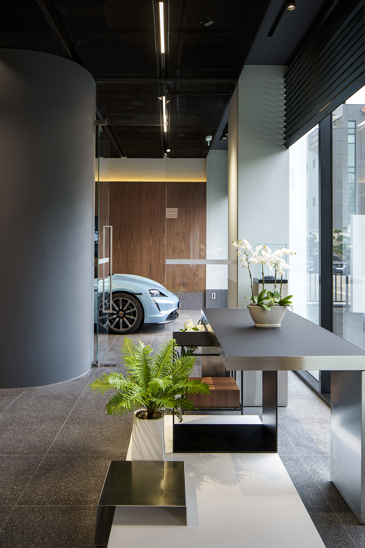 Porsche Studio Bundang